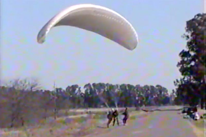 Volando en Parapente Nuevos Aires